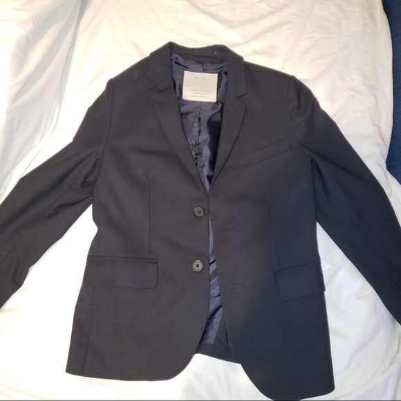 8 year old navy suit - Picture 5 of 8